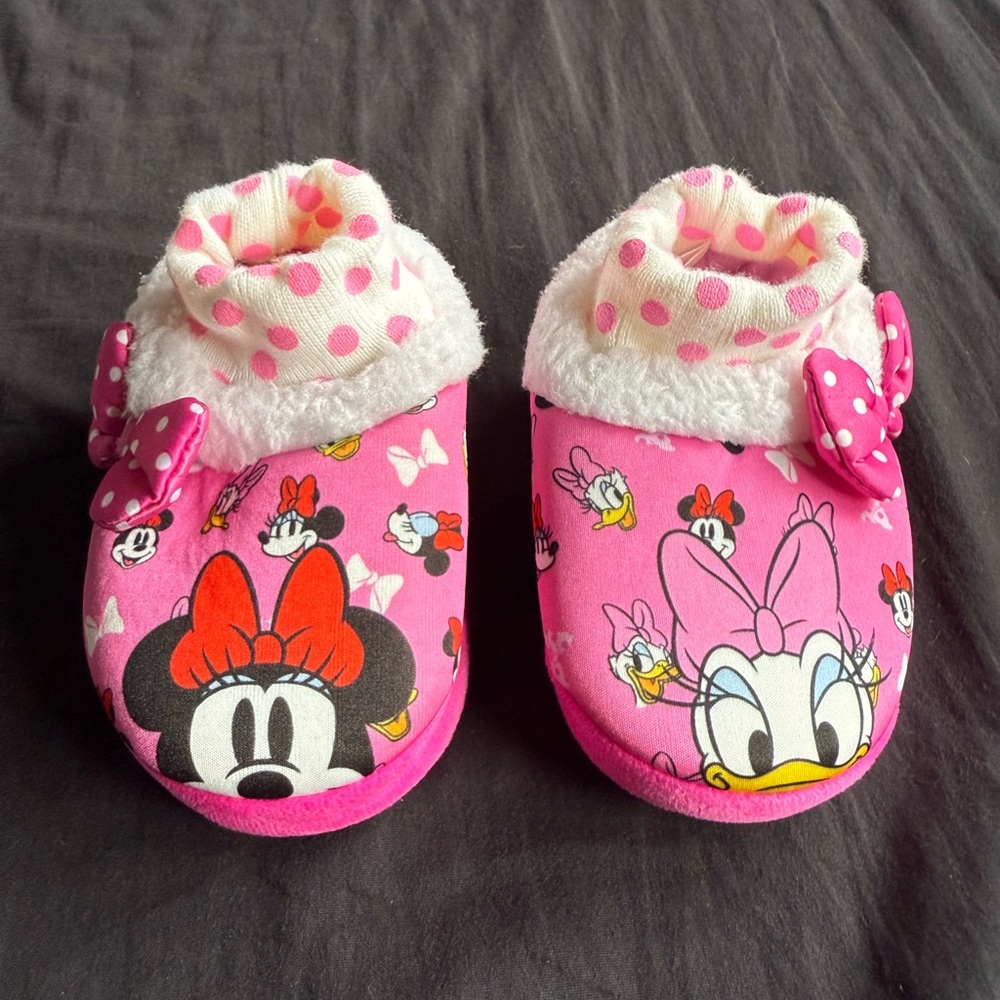 Disney Minnie Mouse Pink and White Baby Booties